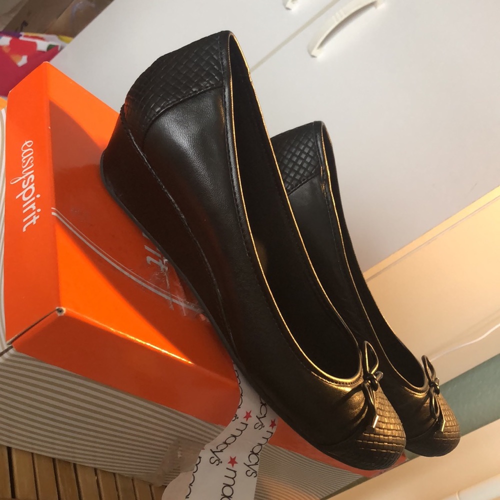 Easy Spirit Shoes size 7.5 black